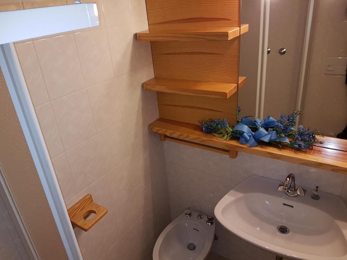 Res. Sole Alto Appartamenti Solandra Mezzana  Εξωτερικό φωτογραφία